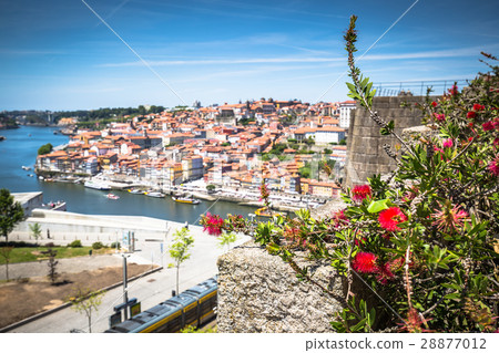 Panorama of Porto Old Town and Duoro river. 28877012