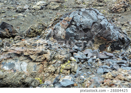 Frozen volcanic emissions of North Breakthrough Frozen volcanic emissions of North Breakthrough 28884425