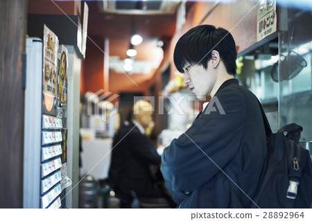 男人買票 男人買票 28892964