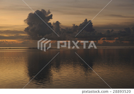 關島的黃昏 28893520