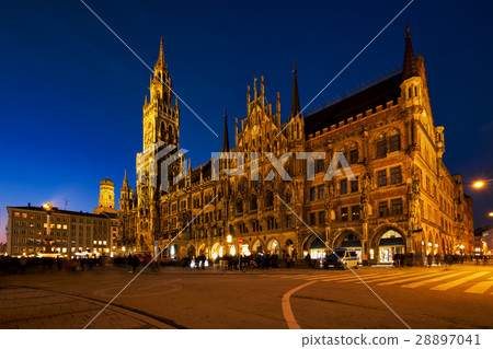 Marienplatz square at night with New Town Hall Marienplatz square at night with New Town Hall 28897041