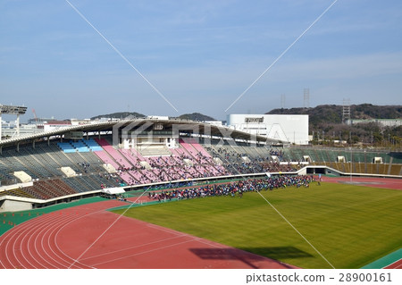 大學紀念體育場比賽的初步運動 大學紀念體育場比賽的初步運動 28900161