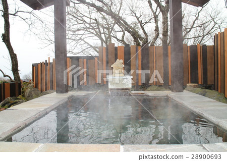 Open-air bath 28900693