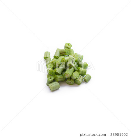 yardlong bean sliced isolated on white yardlong bean sliced isolated on white 28901902