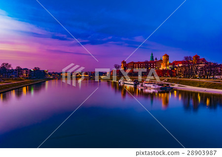Royal castle of the Polish kings on the Wawel hill 28903987