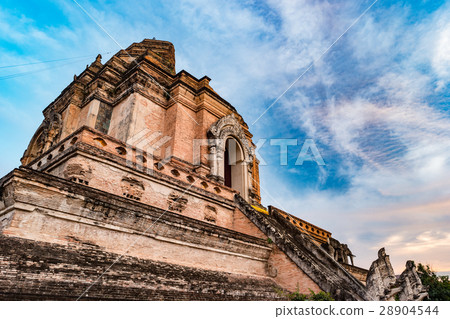 Ancient Pagoda build from brick at Wat Chedi Luang 28904544
