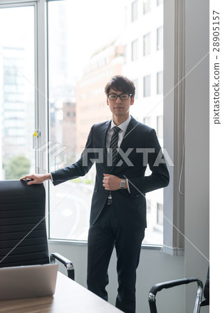 辦公室商人 辦公室商人 28905157