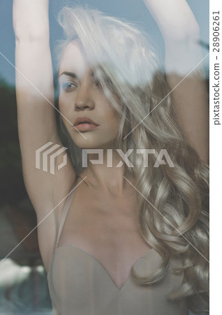 Blonde in the sun 28906261