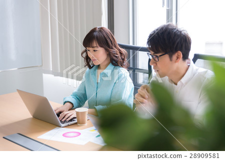 Office image 28909581