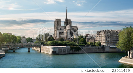 Notre Dame on Seine Notre Dame on Seine 28911439