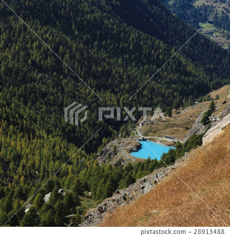 Turquoise lake Mosjesee Turquoise lake Mosjesee 28913488