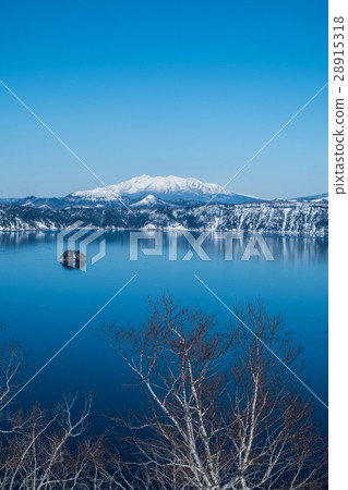 Lake Mashuu in winter (Teshikaga Town) 28915318