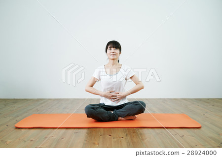 瑜伽女性形象 瑜伽女性形象 28924000
