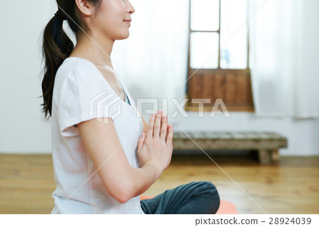 瑜伽女性形象 瑜伽女性形象 28924039