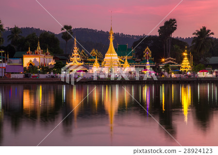 Wat Jongklang - Wat Jongkham 28924123