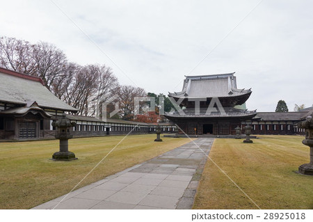 在富山縣高岡市的大教堂裡面的祖魯甦瑪佛像(國寶)的方法 在富山縣高岡市的大教堂裡面的祖魯甦瑪佛像(國寶)的方法 28925018