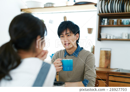 Couple (tea time image) Couple (tea time image) 28927703