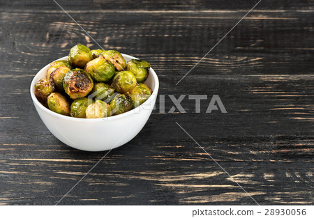 Fried brussels sprouts in bowl Fried brussels sprouts in bowl 28930056