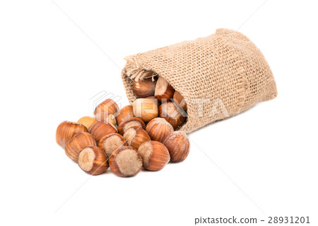 Hazelnuts in a sack 28931201