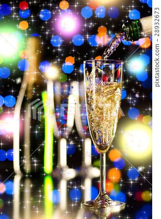 champagne 28932673