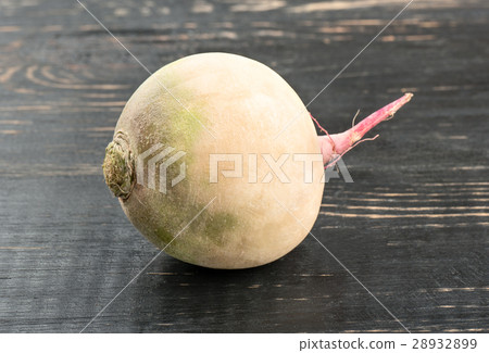 Watermelon radishes Watermelon radishes 28932899