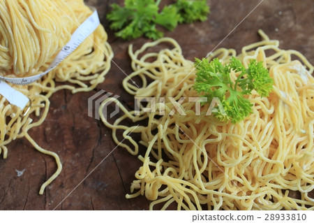 egg noodles egg noodles 28933810