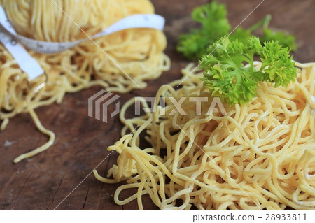 egg noodles egg noodles 28933811