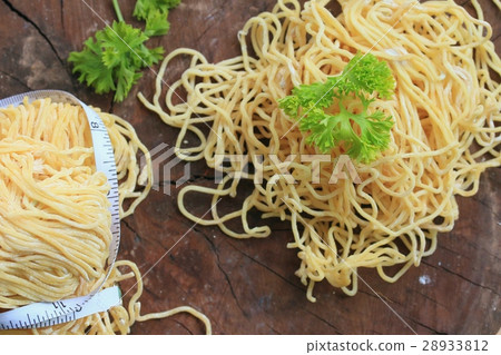 egg noodles egg noodles 28933812