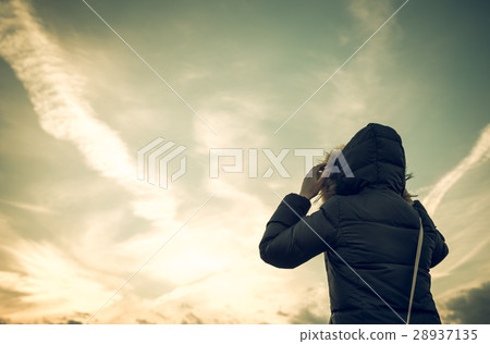 Winter promenade 28937135