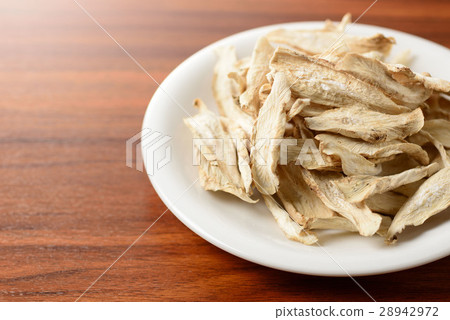 Dried burdock 28942972