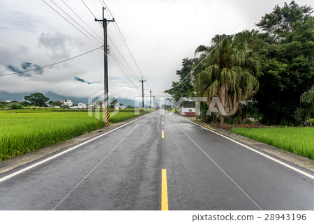 Empty Straight road Empty Straight road 28943196