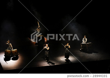 Taiko stage 28944101