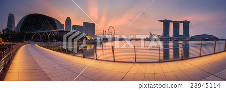 Singapore Skyline and view of Marina Bay 28945114