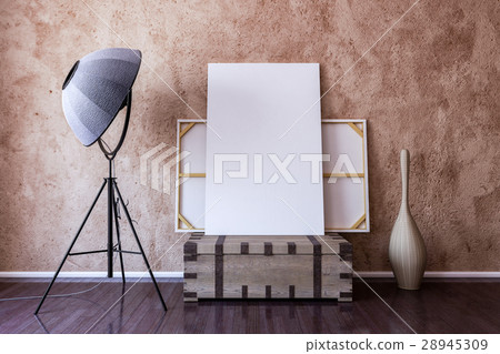Blank canvas on an old crate Blank canvas on an old crate 28945309