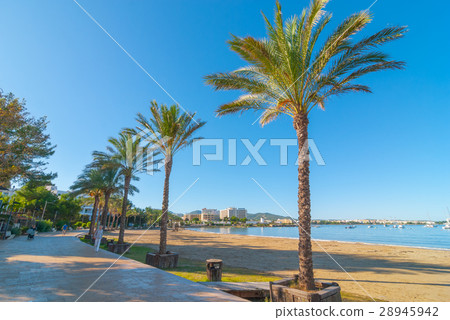 Main beach walkway in Sant Antoni De Portmany. Main beach walkway in Sant Antoni De Portmany. 28945942
