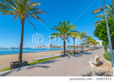 Main beach walkway in Sant Antoni De Portmany. Main beach walkway in Sant Antoni De Portmany. 28945954