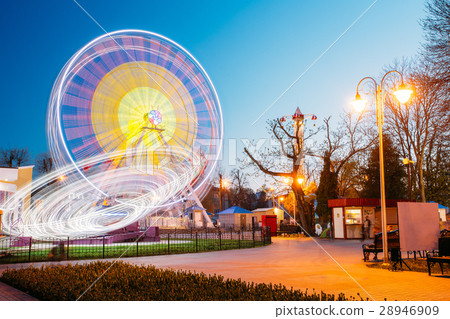 Rotating In Motion Effect Illuminated Attraction 28946909
