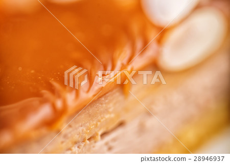 caramel or toffee gluten free cake with almond pie 28946937