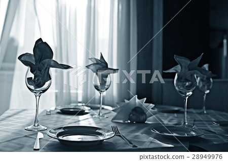 decoration of the table in the Italian restaurant 28949976