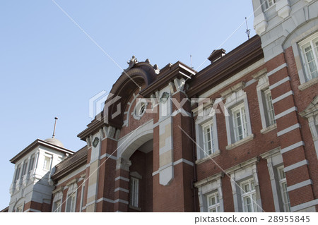Red brick of Tokyo Station Marunouchi entrance Red brick of Tokyo Station Marunouchi entrance 28955845