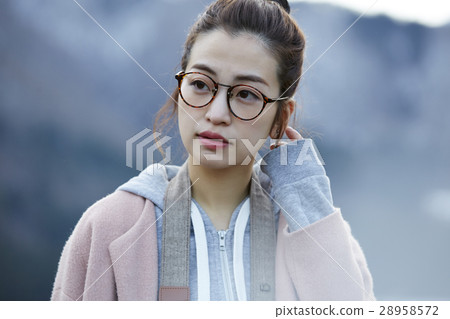 女人走路 28958572