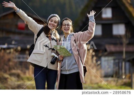 婦女在建築中旅行與聯合形成 28958676