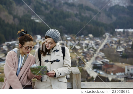 婦女在建築中旅行與聯合形成 婦女在建築中旅行與聯合形成 28958681