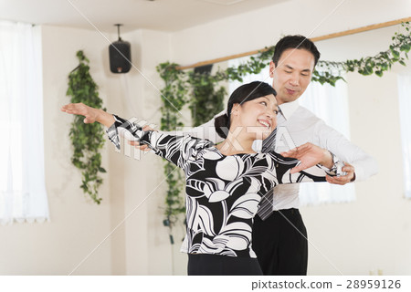 Ballroom dancing  28959126