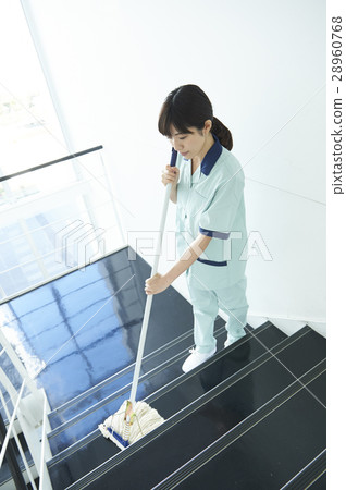 Cleaning staff 28960768