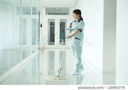 Cleaning staff 28960774