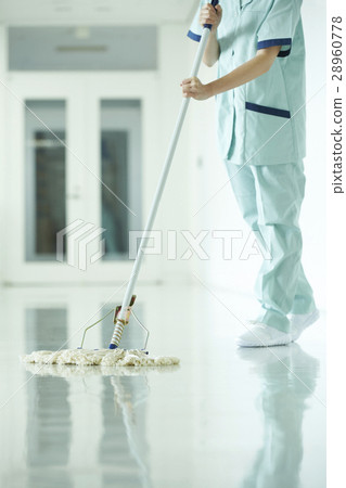 Cleaning staff 28960778