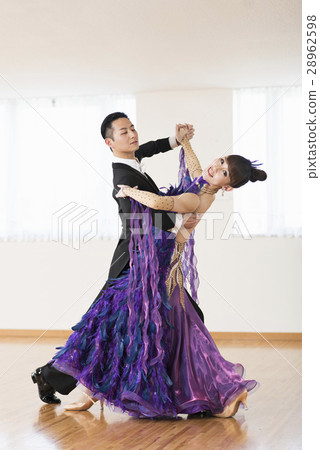 Ballroom dancing  28962598