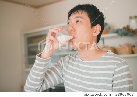 飲料 喝 喝酒 28965008