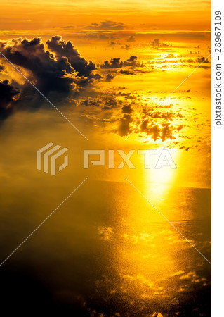 aerial view Sunset sky from the airplane 28967109